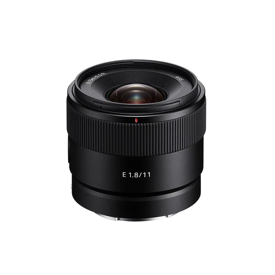 sony-sel11f18-11mm-f1-8-aps-c-ultra-weitwinkel-festbrennweiten-objektiv-e-mount- image 1