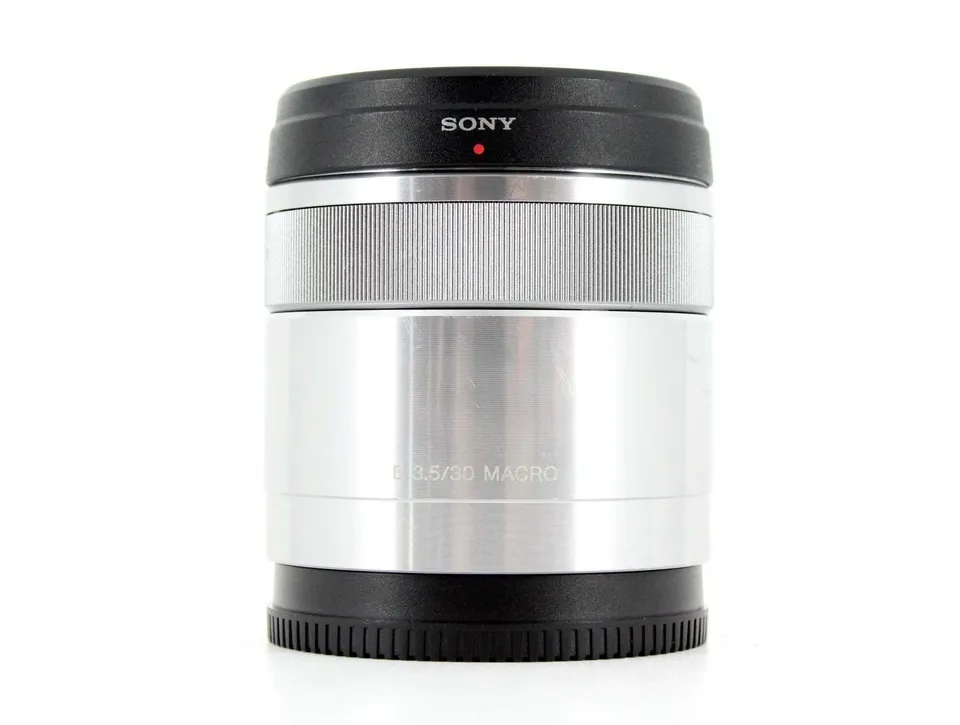 sony-sel30m35-30mm-f3-5-makro-festbrennweite-aps-c-e-mount-1-1-vergr-erung-silbe image 1