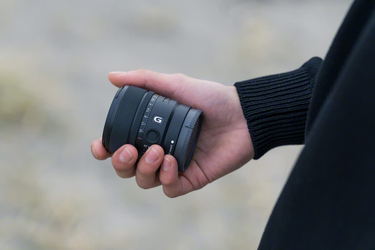 sony-e-15-mm-f1-4-g-sel15f14g-aps-c-weitwinkel-objektiv-mit-festbrennweite image 2