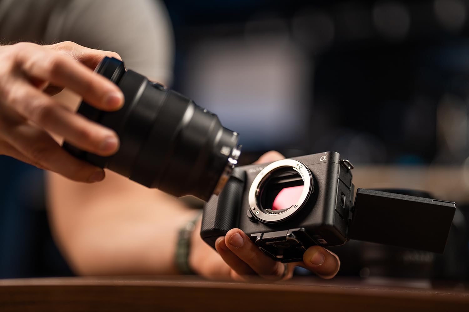 sony-zv-e1-content-creation-vollformatkamera-4k60p-4k120p-nach-update-12-2-mp-5- image 2