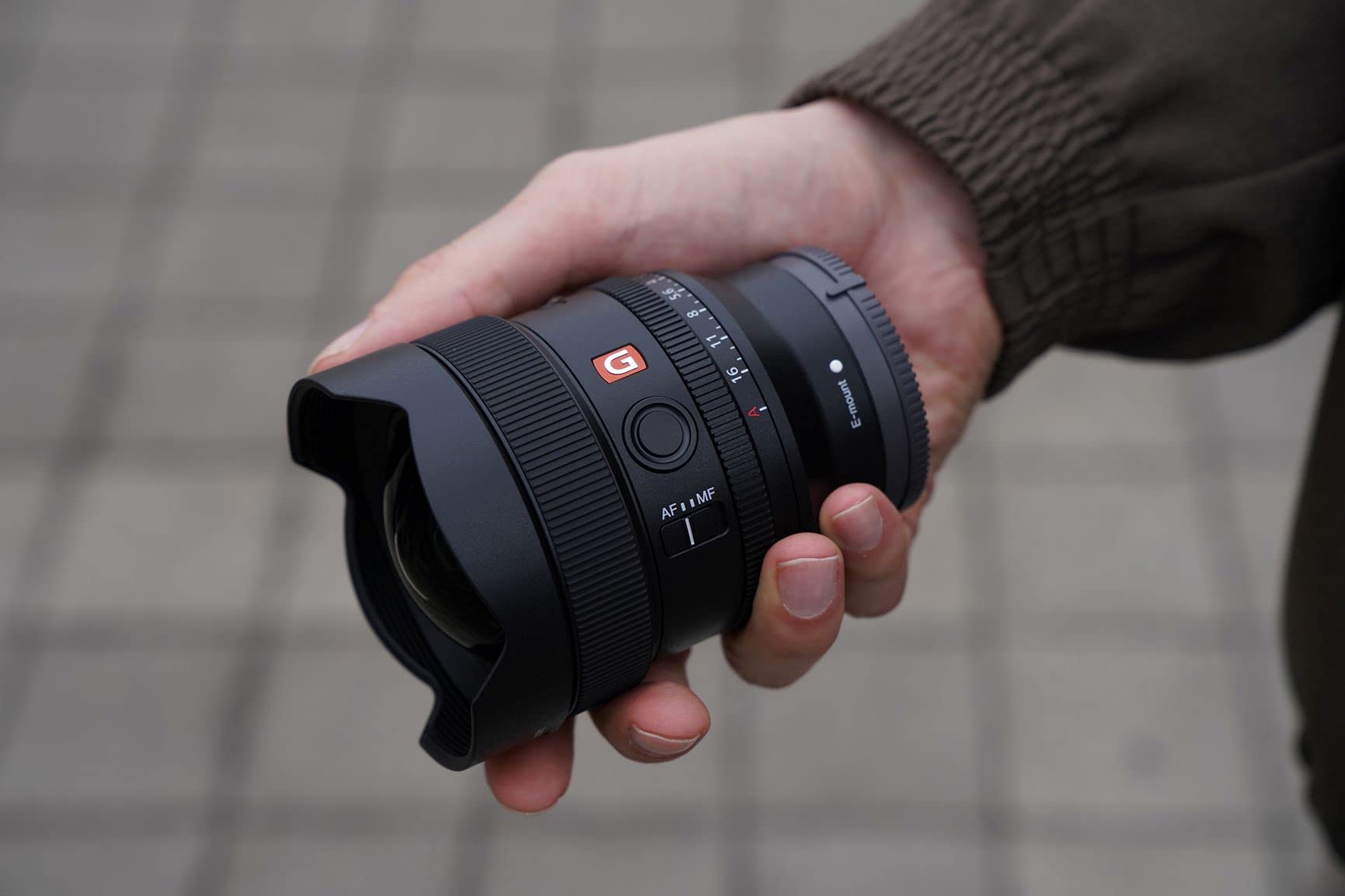 sony-sel14f18gm-g-master-14mm-f1-8-ultra-weitwinkel-objektiv-f-r-vollformat-aps- image 6