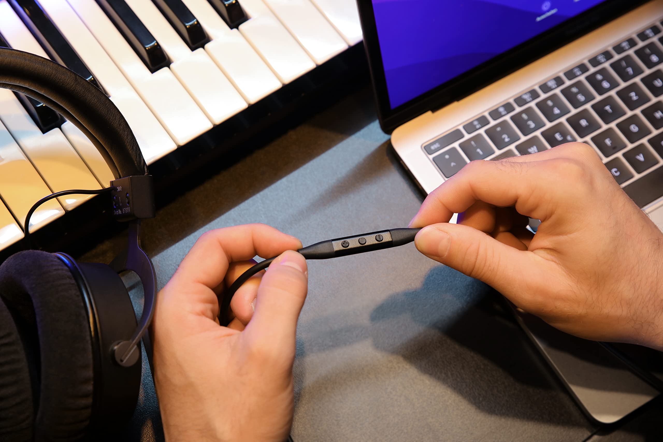 beyerdynamic-pro-x-lightning-kabel-1-6-m-mini-xlr-auf-apple-lightning-ersatz-und image 5