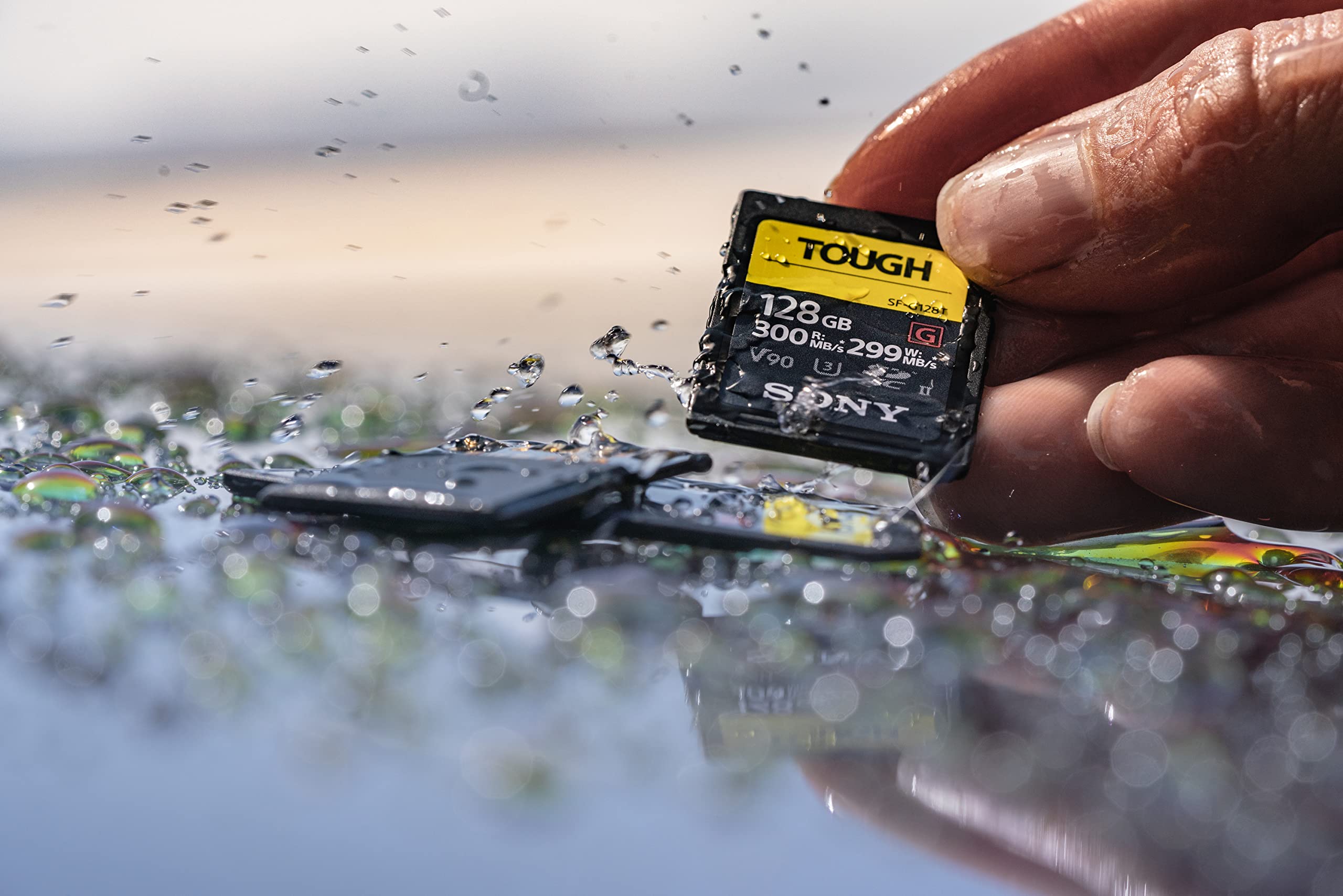 sony-sf-g256t-tough-sdxc-uhs-ii-speicherkarte-256-gb-v90-299-mb-s-schreiben-300- image 3