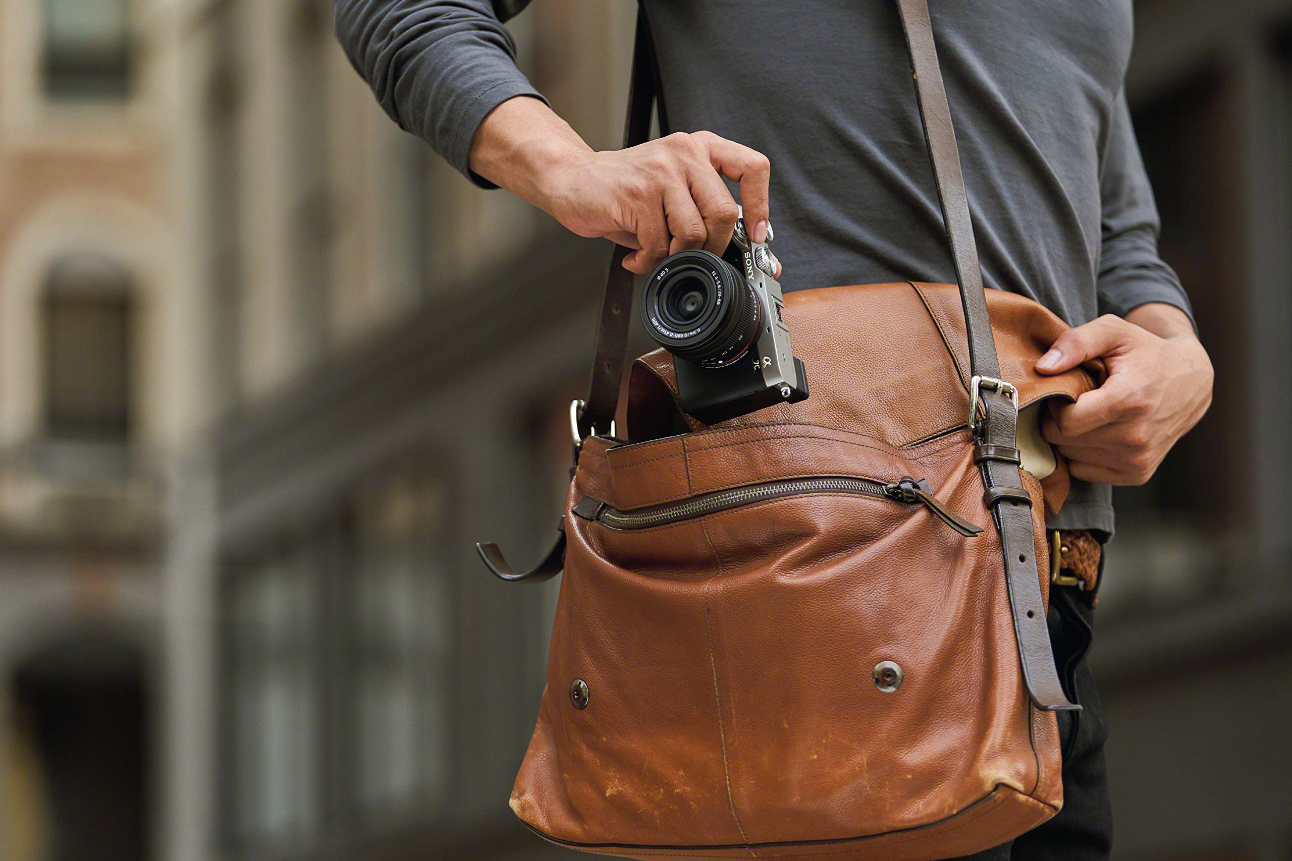 sony-alpha-7c-ilce-7c-kit-mit-sel2860-28-60mm-objektiv-kompakte-spiegellose-e-mo image 2
