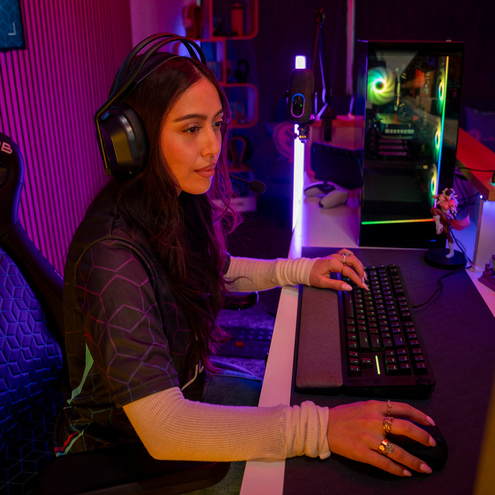 jlab-daybreak-gaming-family-black-wireless-gaming-headset-maus-tkl-tastatur-set image 3