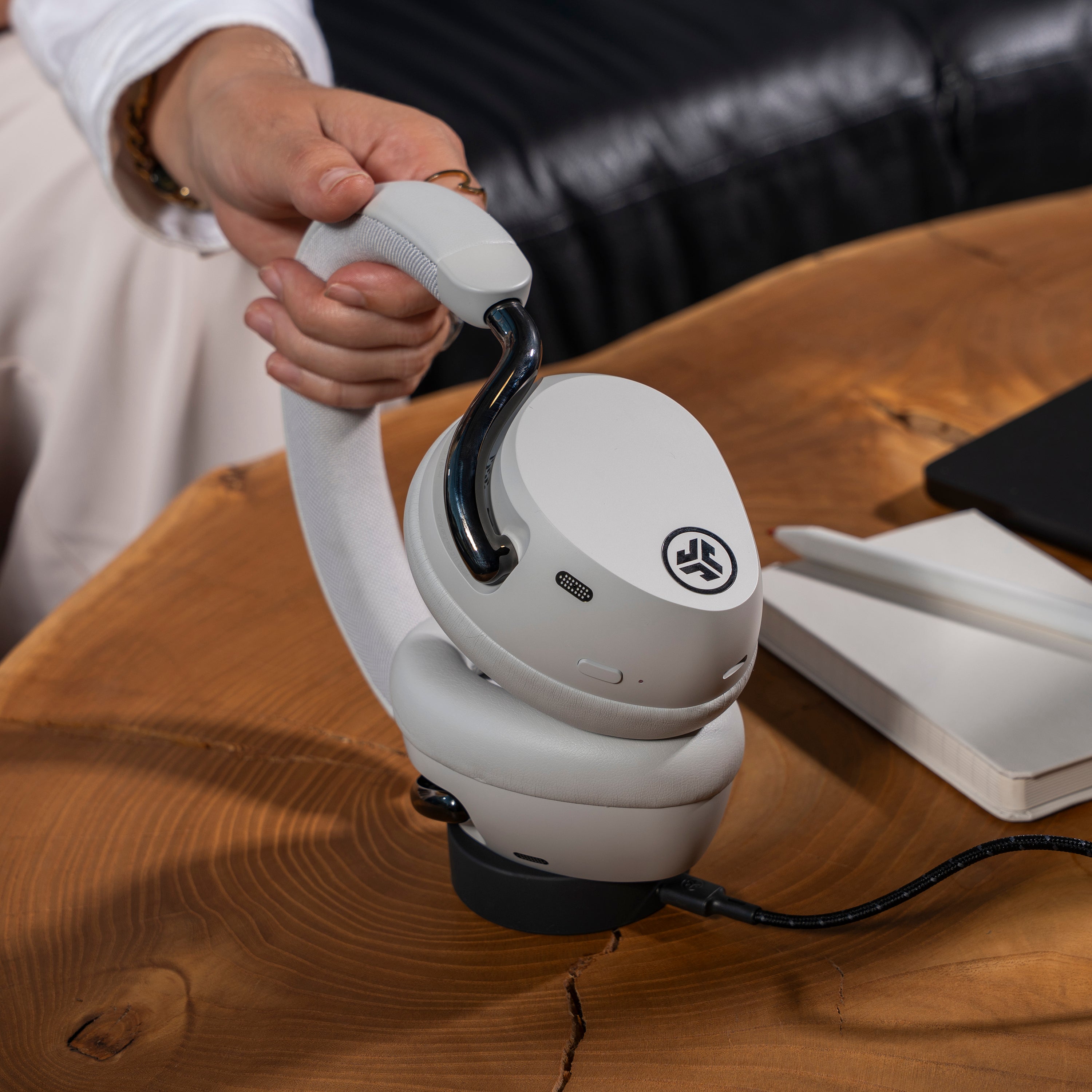 jlab-epic-lux-lab-edition-anc-over-ear-kopfh-rer-cloud-hi-res-over-ear-mit-hybri image 5