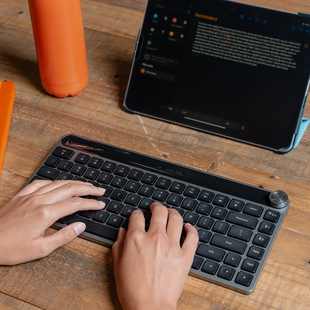 jlab-epic-mini-wireless-60-tastatur-schwarz-mit-2-4ghz-usb-c-dongle-bluetooth-5- image 2