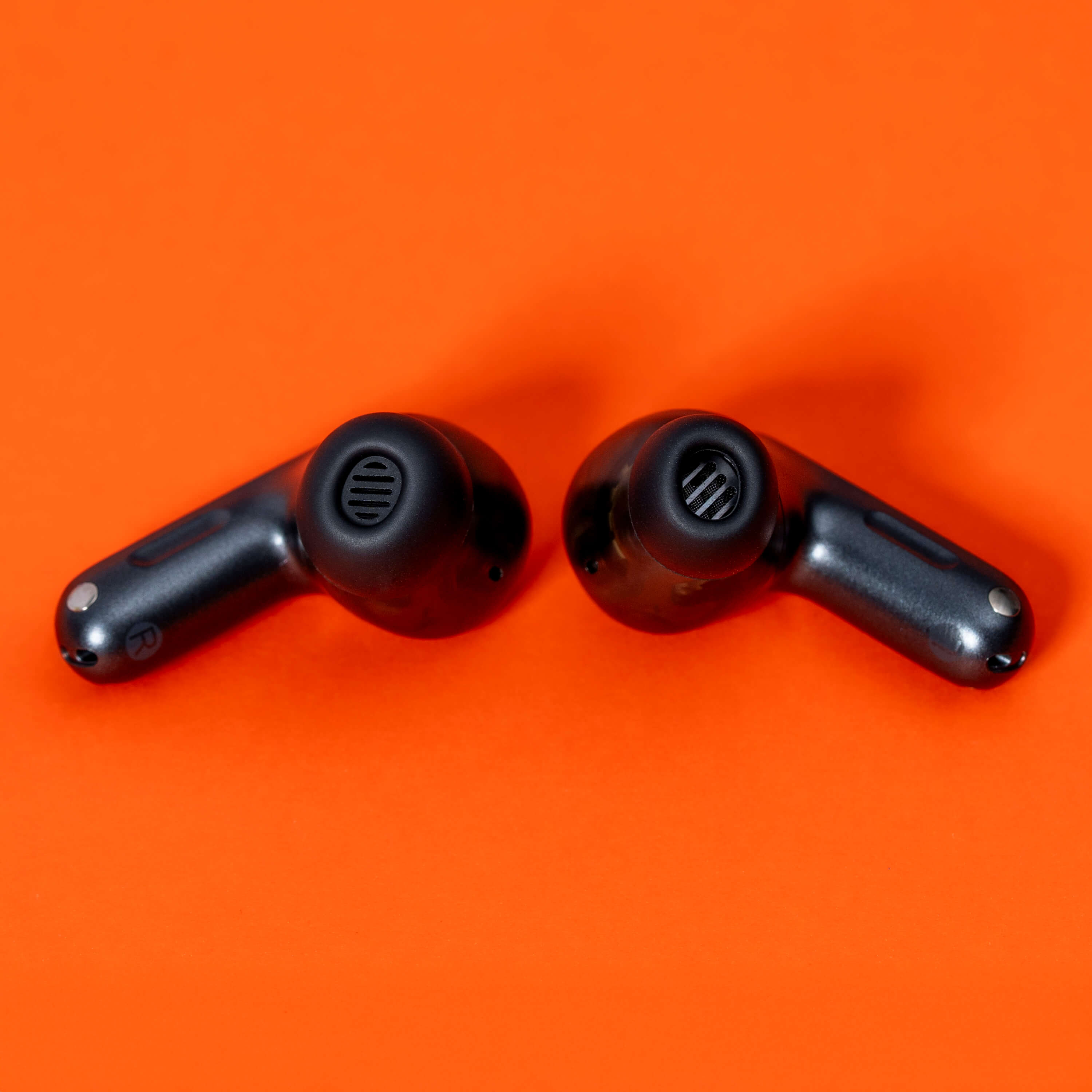 jlab-epic-pods-anc-true-wireless-earbuds-black-gift-set-adaptive-anc-dual-driver image 4