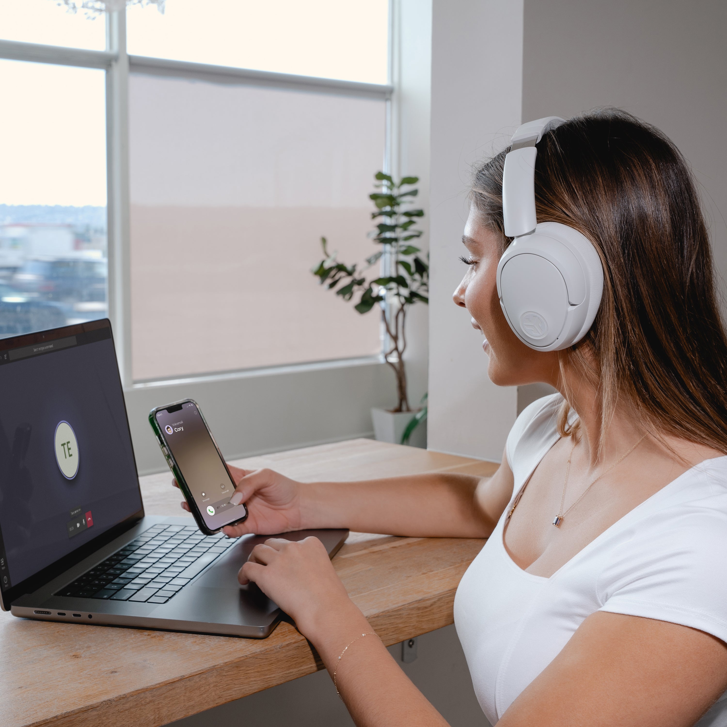 jlab-jbuds-lux-anc-over-ear-kopfh-rer-cloud-hybrid-anc-bis-35-db-spatial-audio-7 image 4