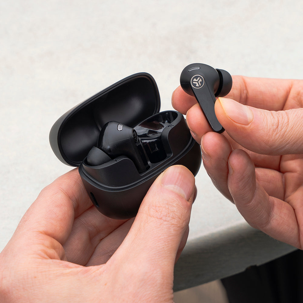 jlab-jbuds-pods-anc-true-wireless-earbuds-schwarz-hybrid-anc-bis-40-db-stemm-des image 6